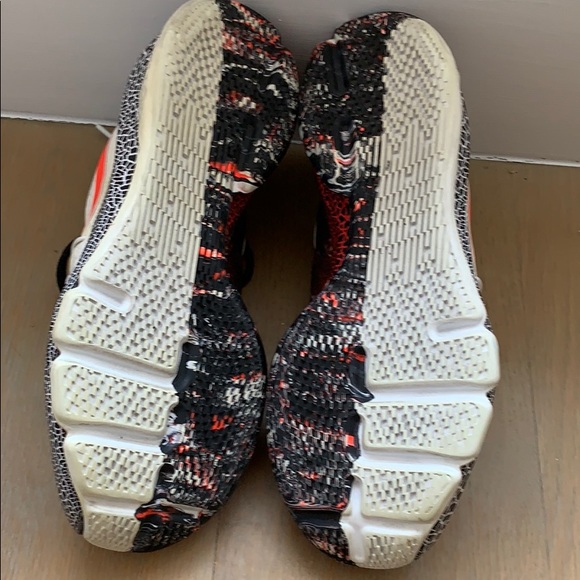 KD 8 “Christmas” TRYING TO SELL FAST! - Picture 5 of 6